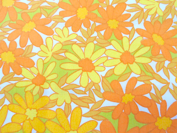 【Penneys】ペニーズ・カラフルなイエローの花柄・ヴィンテージ・USEDフラットシーツ(1/2)