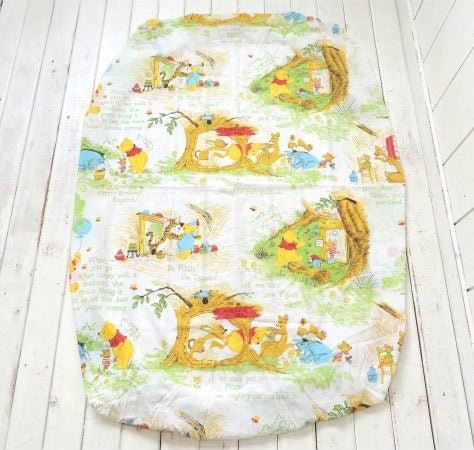 【くまのプーさんと森の仲間たち】ベビーサイズ・ヴィンテージ・ユーズドシーツ(ボックスタイプ)