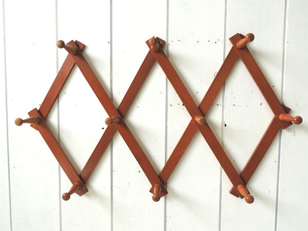 【NASCO】ユーゴスラビア製の特大サイズ・伸縮式・木製・ヴィンテージ・ハットラック/ウォールフック