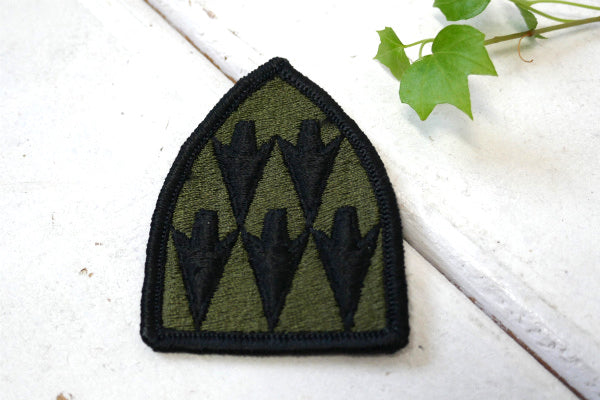 US ミリタリー・ヴィンテージ・↑・刺繍・ワッペン デッドストック アクセサリー ファッション