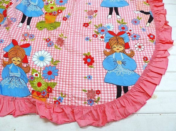 レトロポップな女の子&花柄・ヴィンテージ・ベッドスプレッド/ベッドカバー/ファブリック USA