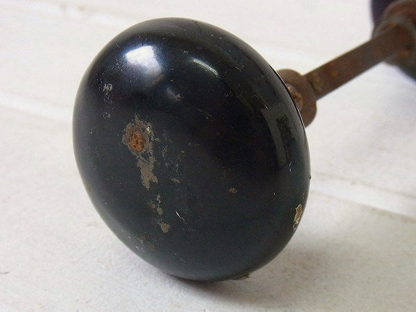 黒いガラス製×アイアン製・アンティーク・ドアノブ USA