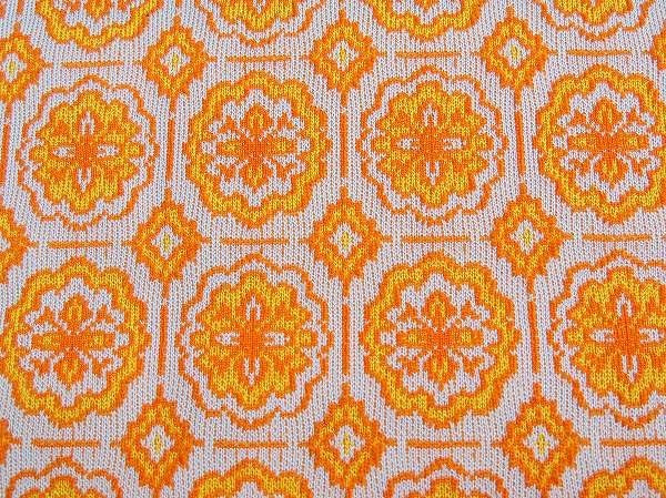 オレンジ色のレトロな花柄・デッドストック・ヴィンテージ・ファブリック/生地 USA