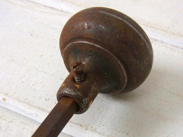 シャビー・アイアン製 アンティーク・ドアノブ・金具 建材 USA 住宅設備