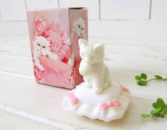 【AVON】エイボン・クッションに座った可愛いネコ・アンティーク・箱付き・コロンボトル/香水瓶