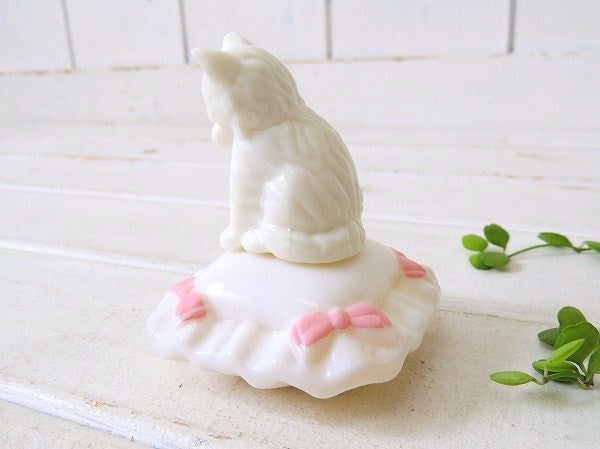 【AVON】エイボン・クッションに座った可愛いネコ・アンティーク・箱付き・コロンボトル/香水瓶