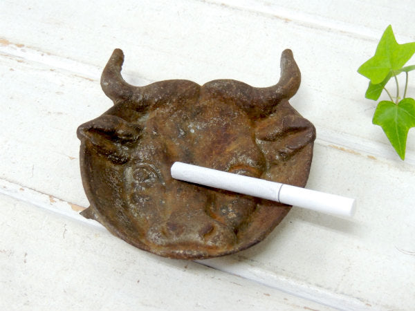 【雄牛】アイアン製・アンティーク・灰皿&ポケットチェンジ・トレイ/マネートレイ