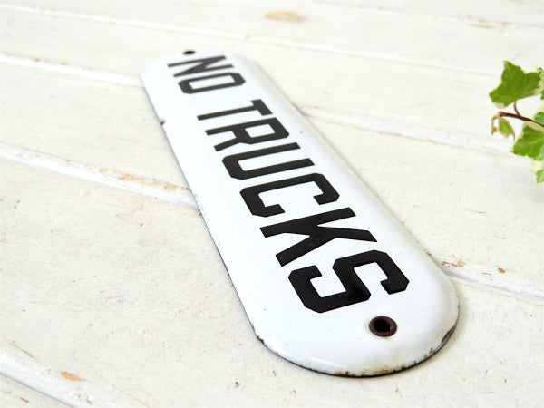 【NO TRUCKS】ホーロー製・ヴィンテージ・サイン・看板・モーター系・ガレージ