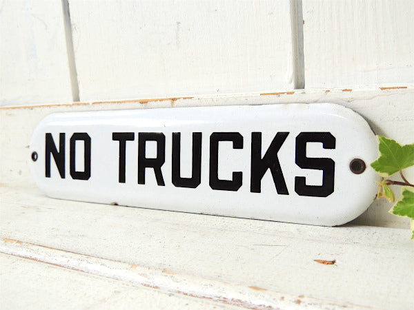 【NO TRUCKS】ホーロー製・ヴィンテージ・サイン・看板・モーター系・ガレージ