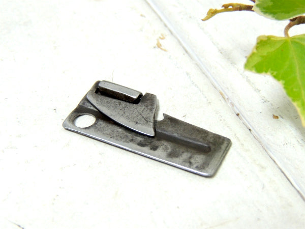 【U.S.A. -T&M-CO】ヴィンテージ・缶切り・キーホルダー・ミリタリー・アウトドア・キャンプ