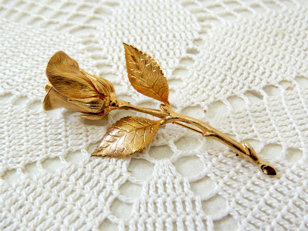 【レトロな薔薇】ゴールド色・お花モチーフ・ヴィンテージ・ブローチ・アクセサリー