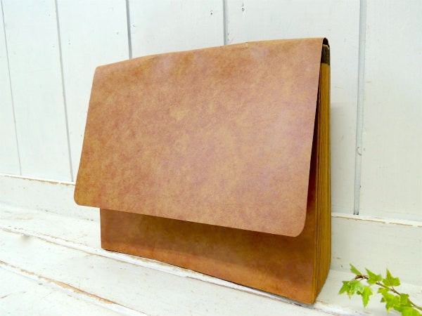 【Globe Weis】レザー柄クラフト紙製・ヴィンテージ・エキスパンディングファイル・書類ケース