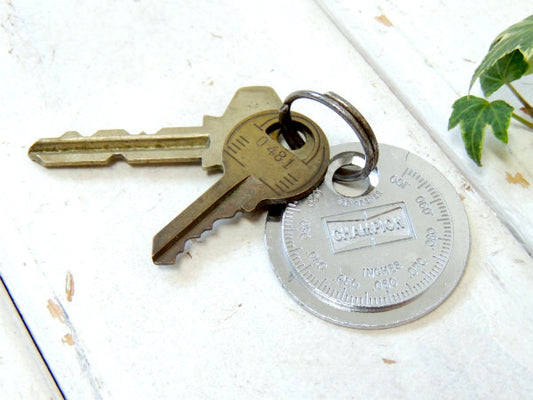 CHAMPION・チャンピオン ヴィンテージ・ツール・プラグ・ギャップゲージ・鍵2本・キーホルダー