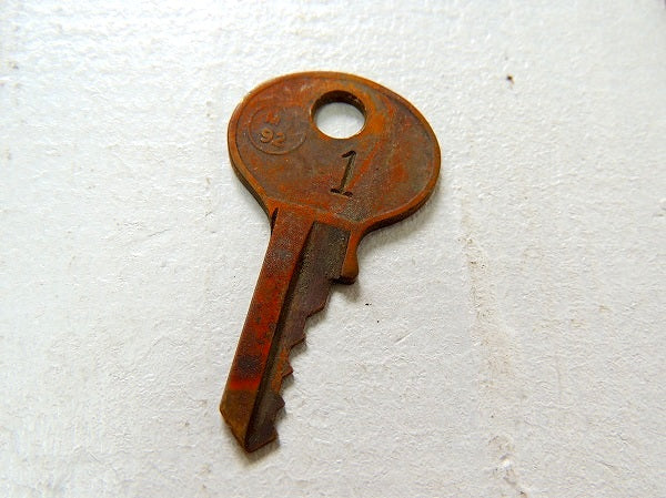 【STAR/MADE IN USA】1ナンバー入り・真鍮製・鍵・ビンテージ・キー