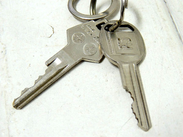 【US・グッドリッチ】タイヤメーカー・アドバタイジング・ヴィンテージ・メダル型・キーホルダー