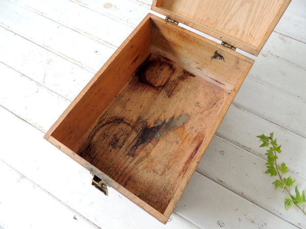 KIWI 木製・靴磨き・ヴィンテージ・道具入れ・シューシャイン ボックス・ブラシ・ポリッシュ付き