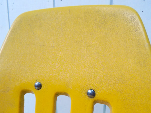 VIRCO ヴァルコ・ロサンゼルス・イエロー・ヴィンテージ・スクールチェア 子供イス
