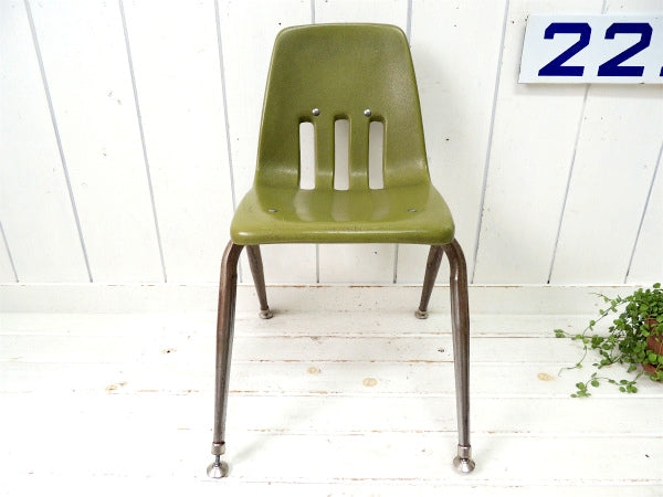 【VIRCO】ヴァルコ・オリーブグリーン色・ヴィンテージ・スクールチェア/子供イス USA
