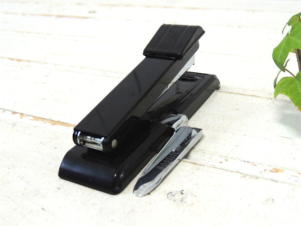 ボステッチ BOSTITCH ブラック・メタル製・ヴィンテージ・ホッチキス・ステープラー MADE IN U.S.A 文房具.・ステーショナリー