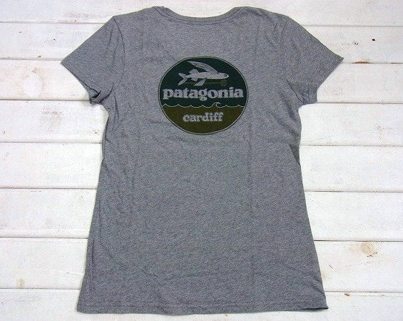 【Patagonia】ウィメンズ・パタゴニア・カーディフ限定・Tシャツ&ステッカーetc1枚付き
