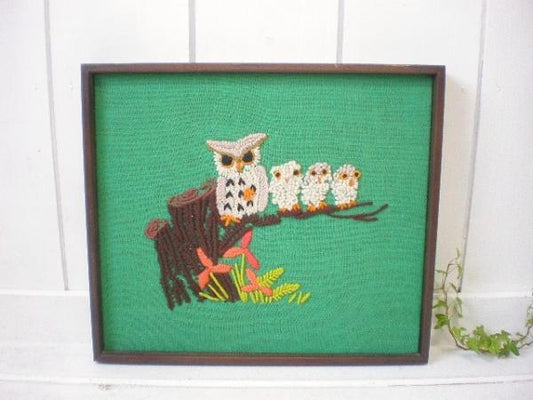 ふくろう　ヴィンテージ刺繍フレーム/壁掛け　USA