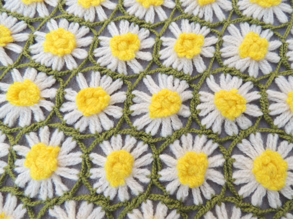 手編みニット・お花の立体モチーフ編み・アンティーク・ブランケット/ひざ掛け USA