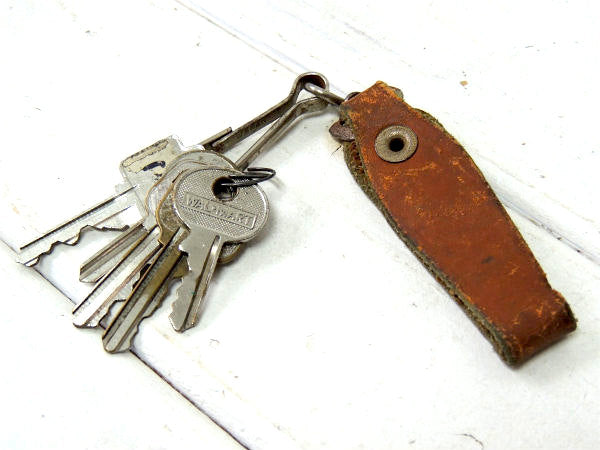 【レザー・ハンドクラフト・革】ヴィンテージ・キーホルダー・USA鍵5本付きU