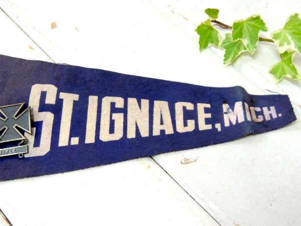 1950's・インディアン・ミリタリー ヴィンテージ・ペナント・壁飾り・勲章バッジ付き