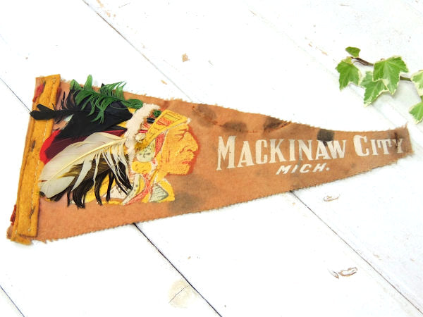 【1940's~MACKINAW CITY】羽つきインディアン・ミシガン州・ヴィンテージ・ペナント