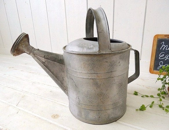 アメリカ!ブリキ製・アンティーク・ジョウロ/ウォータリングカン/ガーデニング