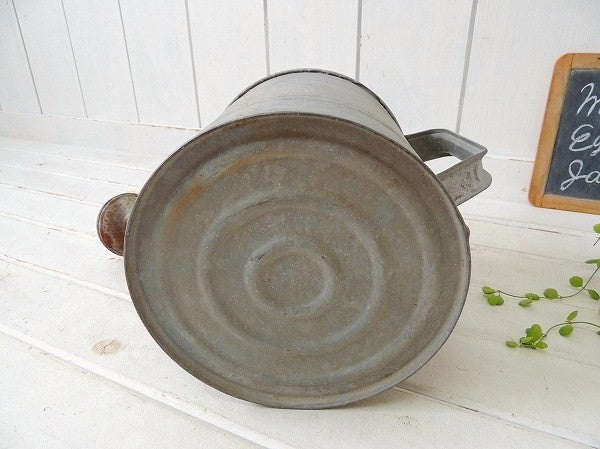 アメリカ!ブリキ製・アンティーク・ジョウロ/ウォータリングカン/ガーデニング