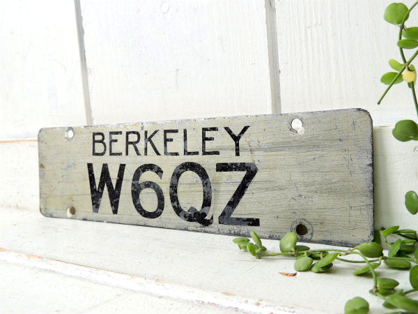【BERKELEY  W6QZ・ナンバーサイン】スチール製・ヴィンテージ・サイン・看板・USA