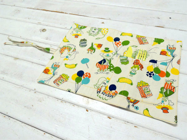 ピエロ 動物 お菓子柄 ポケット付き 子供用 ヴィンテージ ランチョンマット  USA