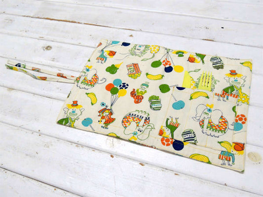 ピエロ 動物 お菓子柄 ポケット付き 子供用 ヴィンテージ ランチョンマット プレイスマット②