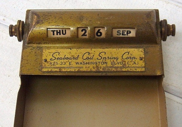 【パークシャーマン】真鍮製・メモトレイ付き・アンティーク・デスクカレンダー USA