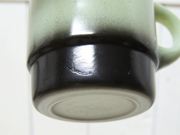 【FireKing】ファイヤーキング・灰×黒・スタッキング・マグカップ・Cハンドル・食器 USA