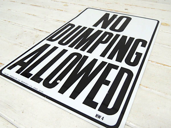 道路標識サイン【NO DUMPING ALLOWED】スチール製・ヴィンテージ・看板・USA