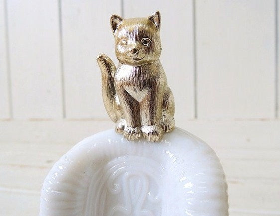 【AVON】エイボン・イスに座った可愛いネコ・アンティーク・箱付き・コロンボトル/香水瓶