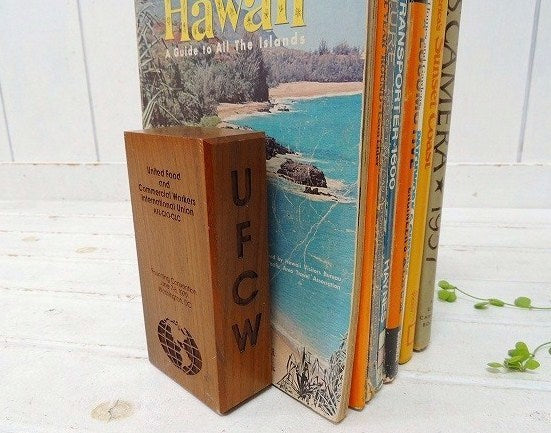 【UFCW】ウォルナット材・地球儀モチーフ・70'sヴィンテージ・ブックエンド/ブックスタンド