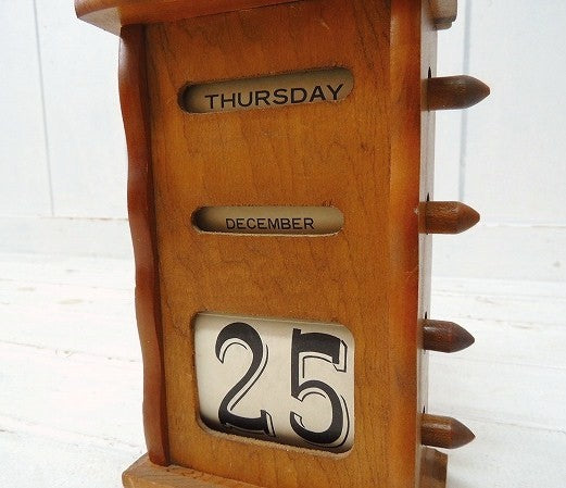 Enesco オキュパイドジャパン THE HOMESTEAD IN WINTER タイル付き ノスタルジックな木製 アンティーク デスクカレンダー 卓上カレンダー