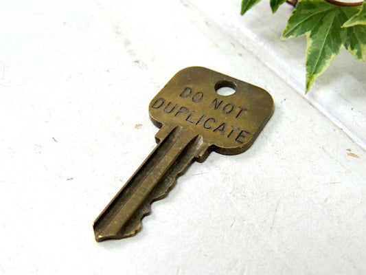 【DO NOT DUPLICATE&15】ヴィンテージ・真鍮製・OLDキー・鍵・KEY・刻印