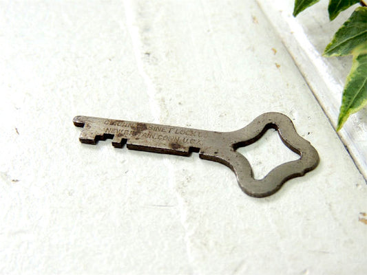 CORBIN CABINET LOCK ヴィンテージ KEY オールド 鍵 キー 英数字 USA