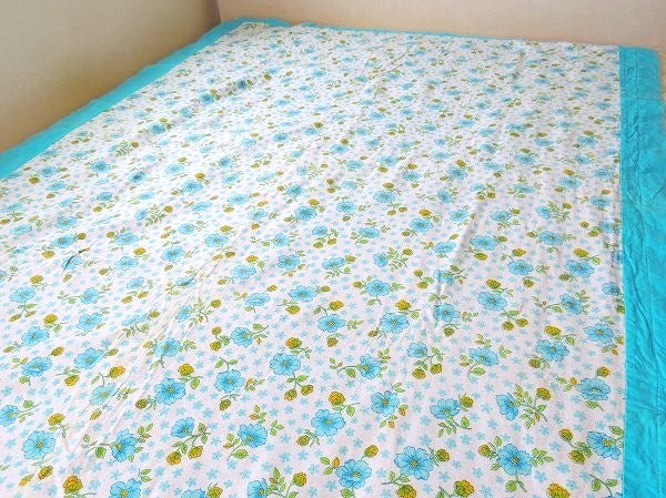 USA カラフル&ポップ 花柄　BIGサイズ ヴィンテージ パッチワーク キルトマット マルチカバー