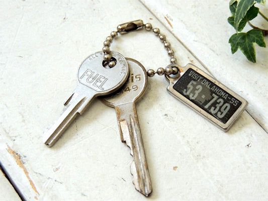 1955's オクラホマ 53-739 ヴィンテージ アメ車 ナンバープレート 金属製 キーホルダー 古鍵 2本 US