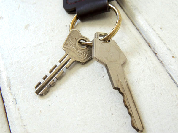 NTC・クライスラー ヴィンテージ・アメ車・アドバタイジング・キーホルダー・古鍵2本付き