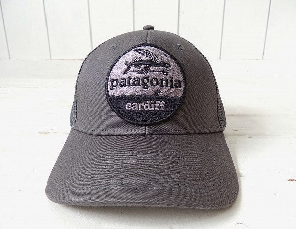 【Patagonia】パタゴニア・カーディフ限定・キャップ&ステッカー1枚/ダークグレー