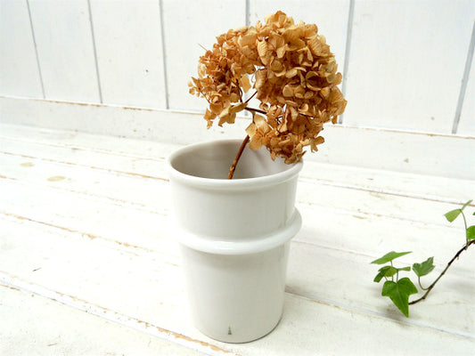 H↓ ② 白磁・ヴィンテージ・陶器製・容器・ポッタリー 花瓶 ミッドセンチュリー モダンデザイン