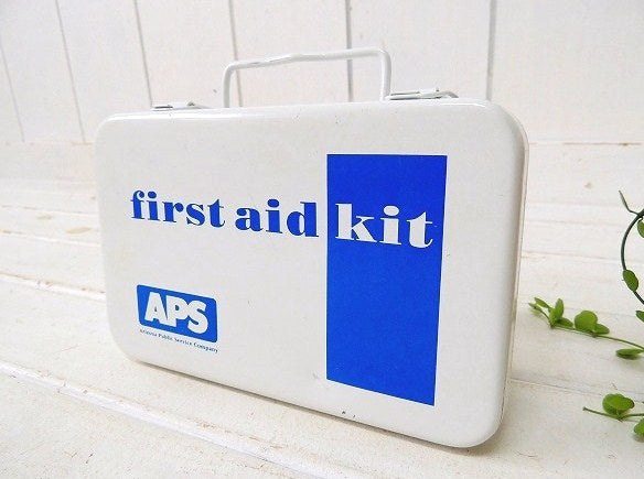 USA!アリゾナパブリックサービス・メタル製・白色・ヴィンテージ・救急箱/ファーストエイド