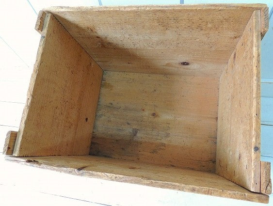 【BEEFEATER】イギリス・ビーフィーター・ドライジンのヴィンテージ・ウッドボックス/木箱