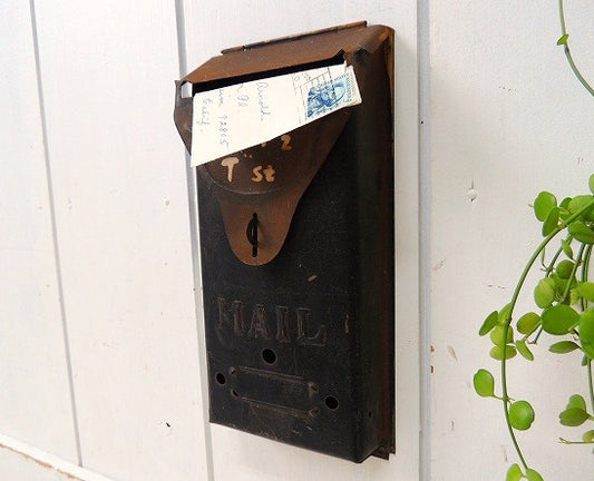 【MAIL】USA!黒色・ティン製・アンティーク・メールボックス/郵便受け/ポスト